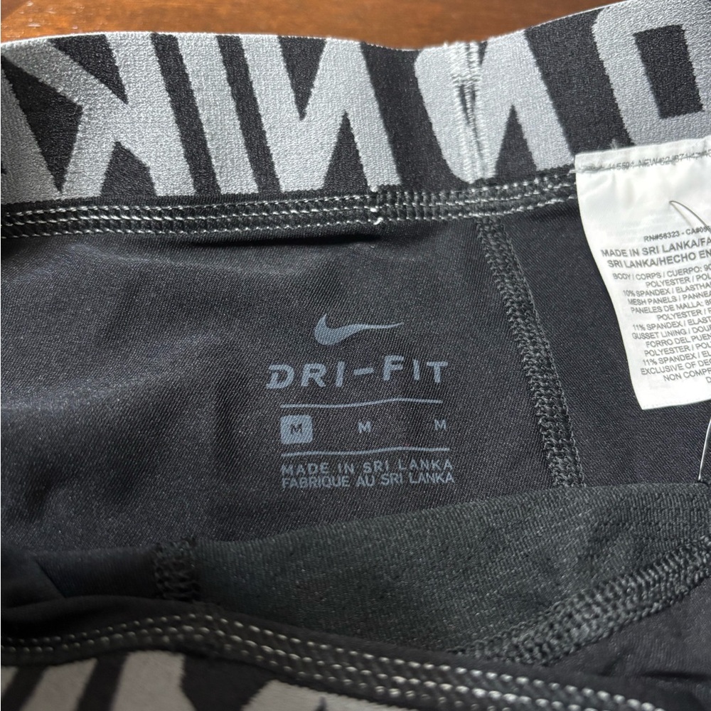 Nike Pro DRI-FIT Tight fit boys tights NWT - Picture 4 of 4